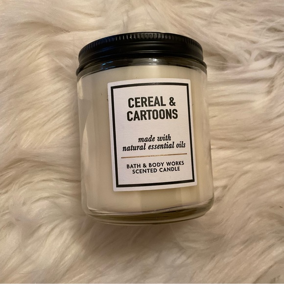 Bath & Body Works Cereal & Cartoons Candle - New - Picture 2 of 6